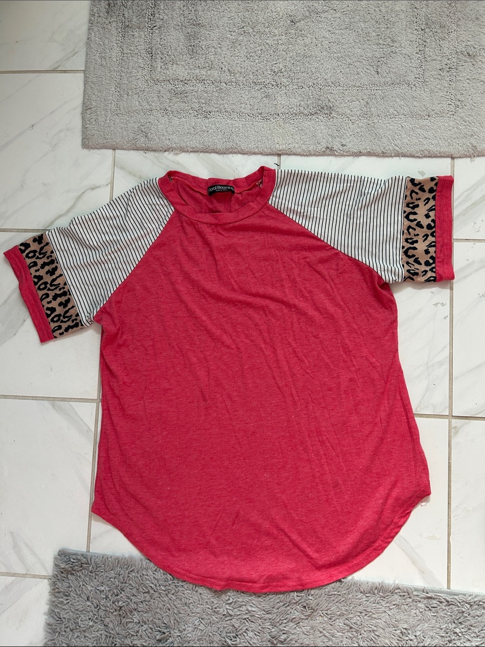 Women’s Pink Raglan Sleeve Tee with Leopard Trim